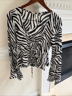 lovewave Women's Black & White Zebra Print Long-Sleeve Wrap Top